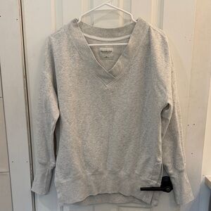 Abercrombie & Fitch soft A&F collection, Gray V-Neck Sweater